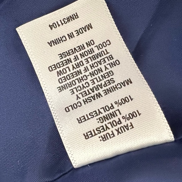 Crown & Ivy blue plush bomber jacket with multicolor star print Size Large - Picture 7 of 8